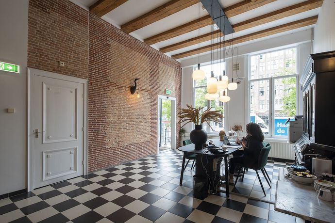 Imagen de los interiores del Hotel Mister Highland. Foto 13