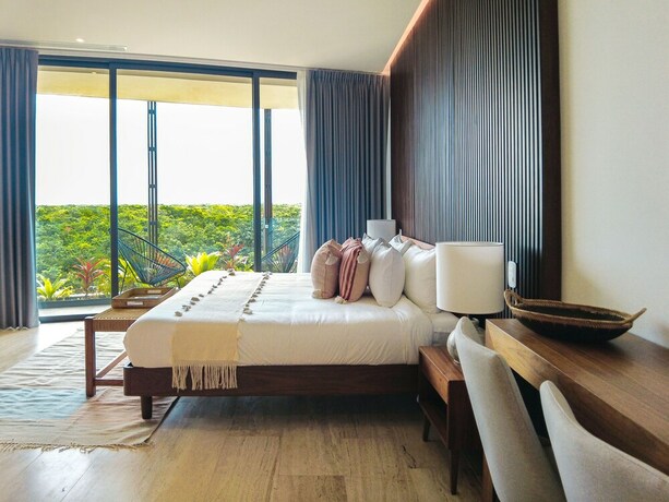 Imagen de la habitación del Hotel Mistiq Gardens. Foto 20