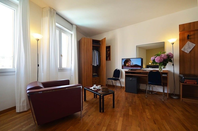 Imagen de la habitación del Hotel Mistral 2. Foto 5