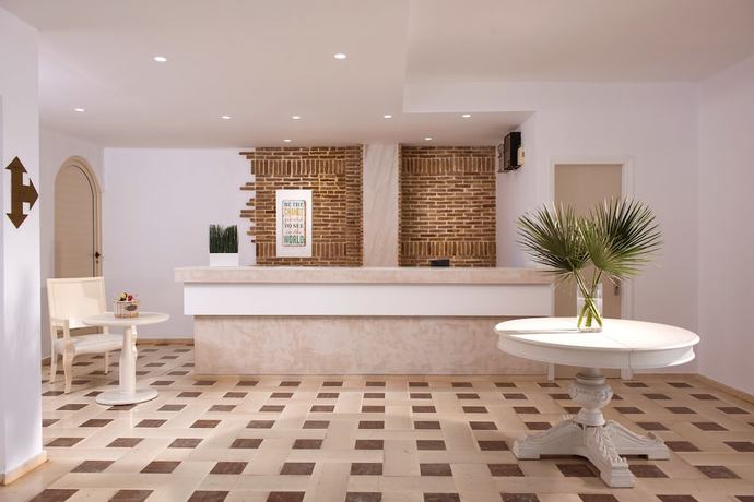 Imagen de los interiores del Hotel Mistral - Adults Only. Foto 20