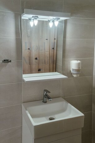 Imagen general del Hotel Mistral Apartments Aegina. Foto 8