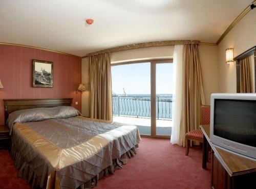 Imagen de la habitación del Hotel Mistral, Balchik . Foto 8
