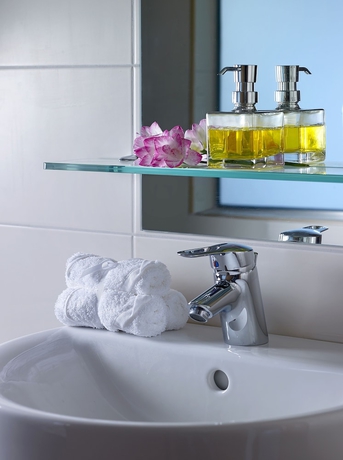 Imagen de la habitación del Hotel Mistral Bay. Foto 8