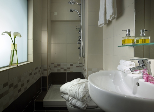 Imagen de la habitación del Hotel Mistral Bay. Foto 9