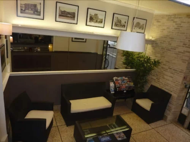 Imagen de los interiores del Hotel Mistral Comédie Saint Roch. Foto 19