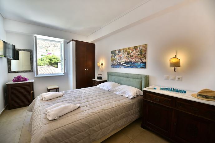 Imagen de la habitación del Hotel Mistral, Hydra. Foto 8