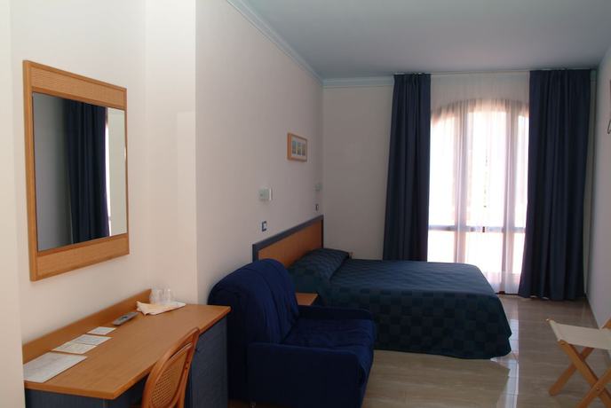 Imagen de la habitación del Hotel Mistral, Marina di Campo. Foto 6