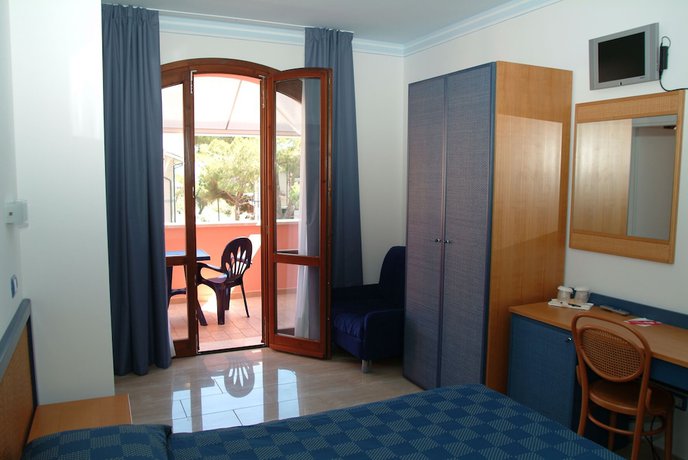 Imagen de la habitación del Hotel Mistral, Marina di Campo. Foto 8