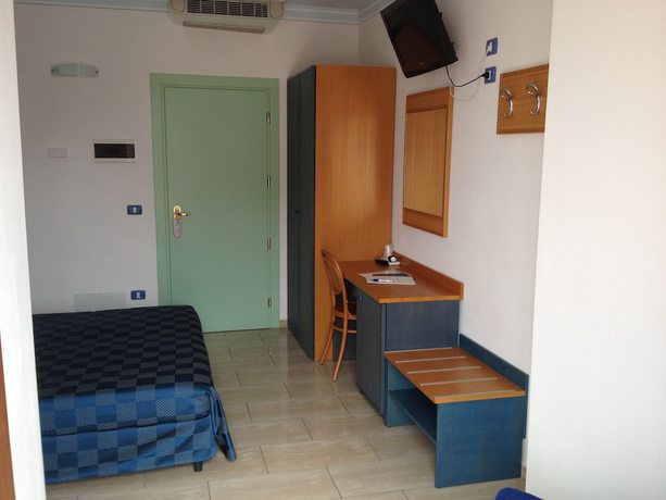 Imagen de la habitación del Hotel Mistral, Marina di Campo. Foto 9