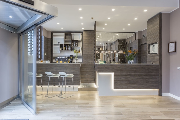 Imagen de los interiores del Hotel Mistral, Milán. Foto 15