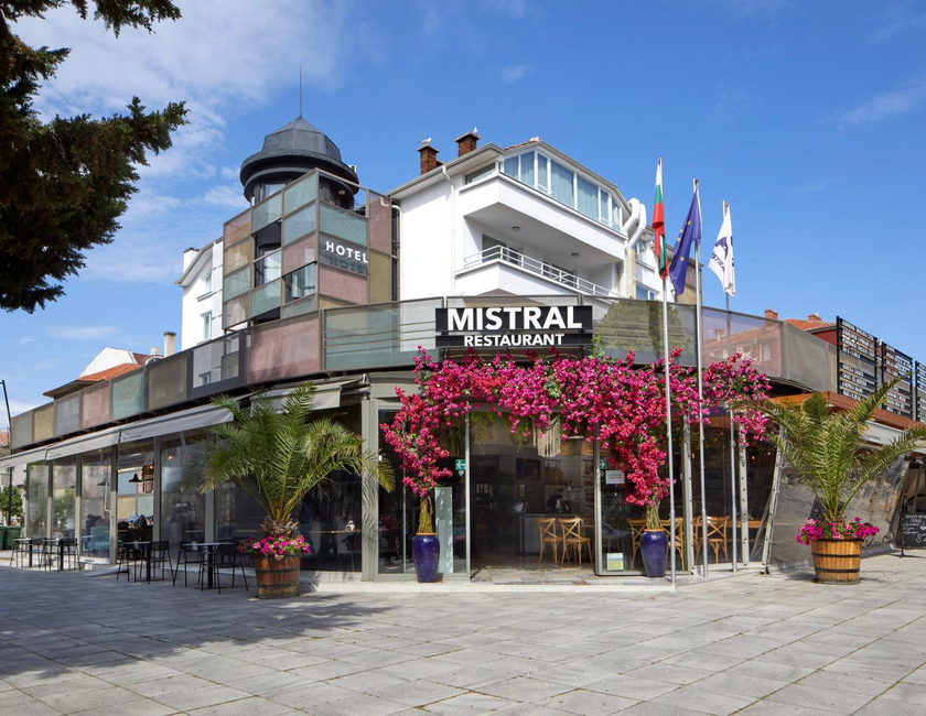 Imagen general del Hotel Mistral, Nessebar. Foto 1