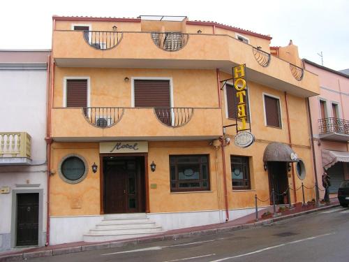 Imagen general del Hotel Mistral, PORTOSCUSO. Foto 4