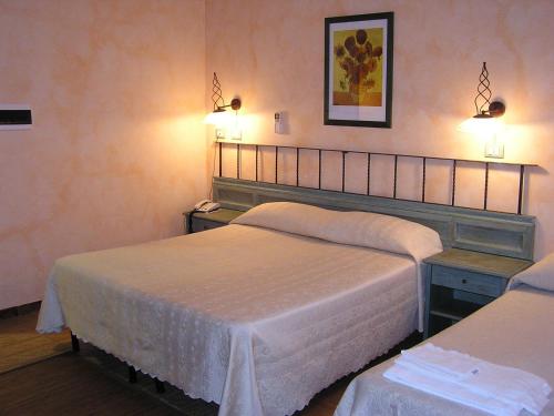 Imagen de la habitación del Hotel Mistral, PORTOSCUSO. Foto 8