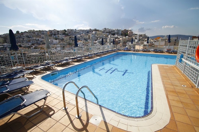 Imagen de la piscina del Hotel Mistral, Pireo. Foto 15