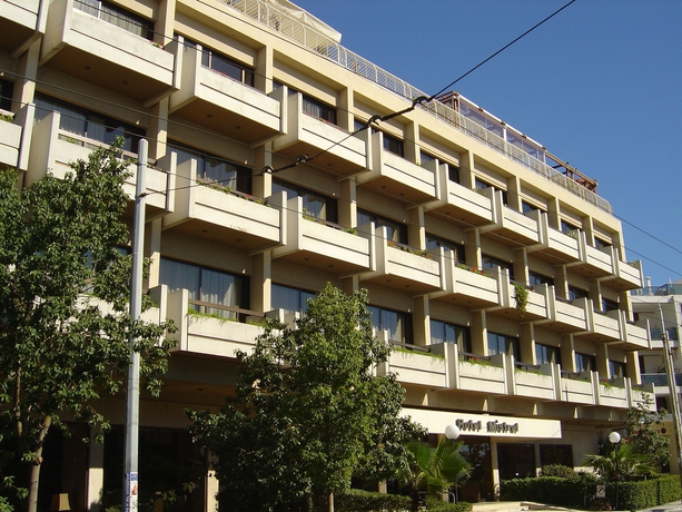 Imagen general del Hotel Mistral, Pireo. Foto 1