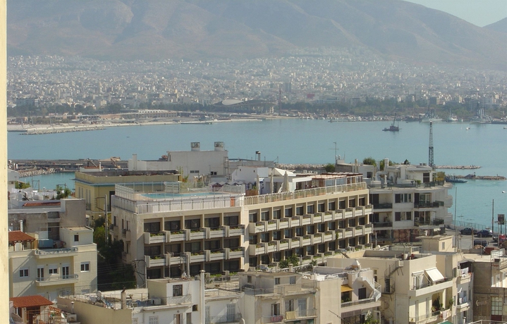 Imagen general del Hotel Mistral, Pireo. Foto 2