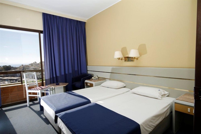 Imagen de la habitación del Hotel Mistral, Pireo. Foto 11