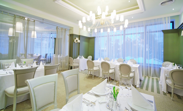 Imagen del bar/restaurante del Hotel M'istra'l and Spa. Foto 5