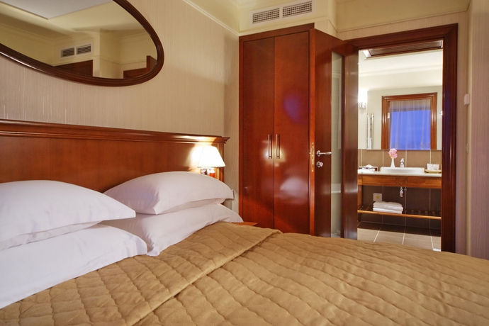 Imagen de la habitación del Hotel M'istra'l and Spa. Foto 8