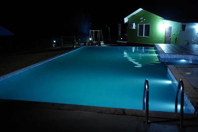 Imagen de la piscina del Hotel Misty Dam Resort. Foto 19