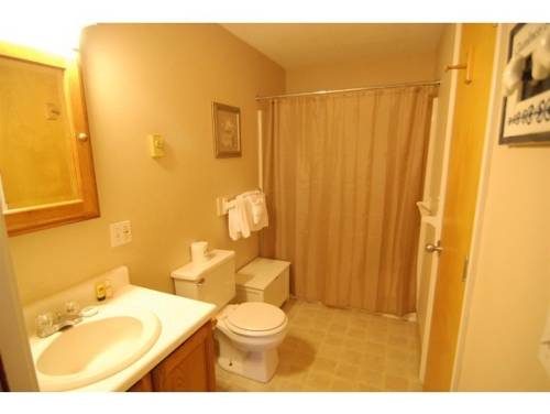 Imagen general del Hotel Misty Harbor Barefoot Beach Resort. Foto 1
