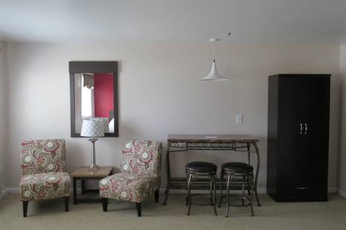 Imagen de la habitación del Hotel Misty Harbor Barefoot Beach Resort. Foto 6