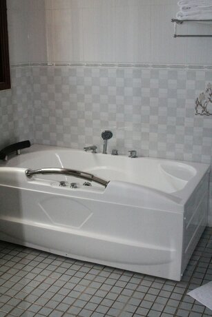 Imagen general del Hotel Misty Mountain Lodge, Naro Moru. Foto 8