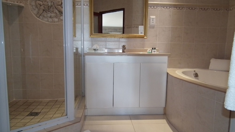 Imagen de la habitación del Hotel Misty Waves Boutique. Foto 9