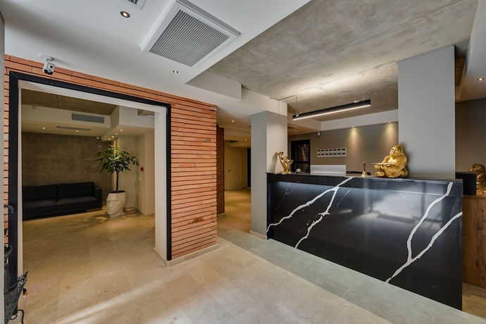 Imagen de los interiores del Hotel Mit. Foto 18