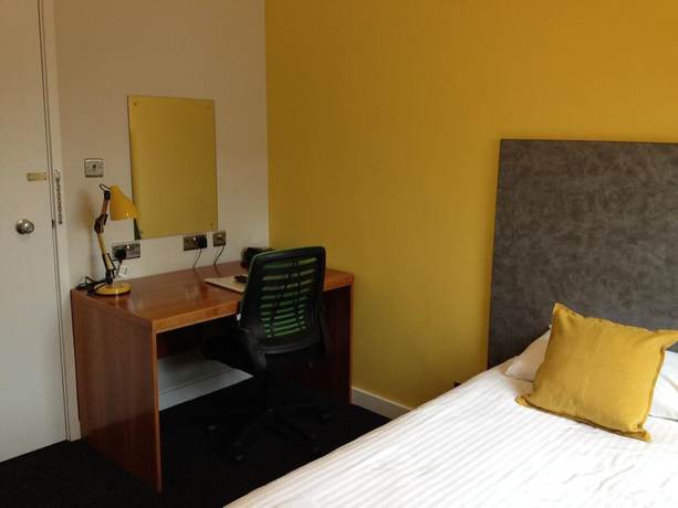 Imagen de la habitación del Hotel Mitchell Hall. Foto 18