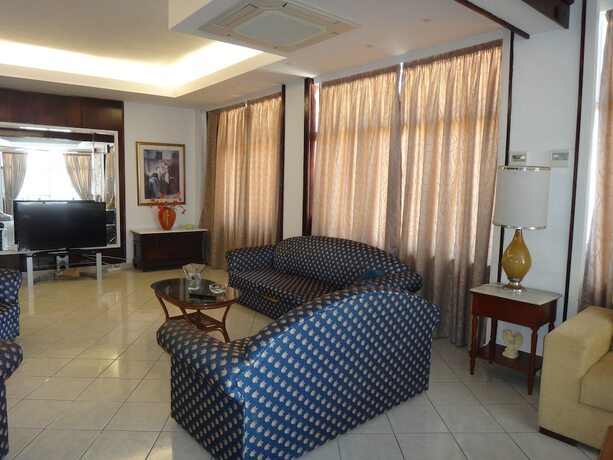 Imagen de los interiores del Hotel Mitho. Foto 16