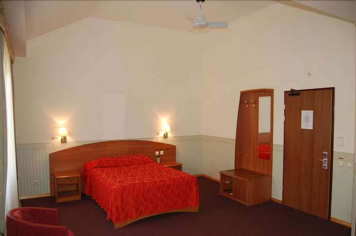 Imagen de la habitación del Hotel Mithos hotel. Foto 10