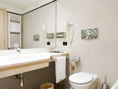 Imagen de la habitación del Hotel Mito. Foto 7