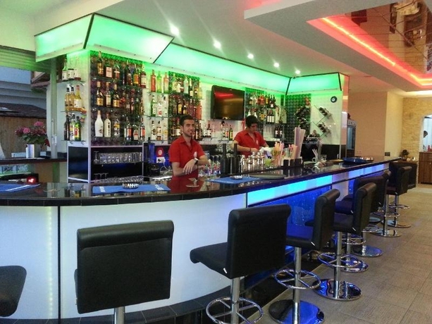 Imagen general del Hotel Mitos App and. Foto 5