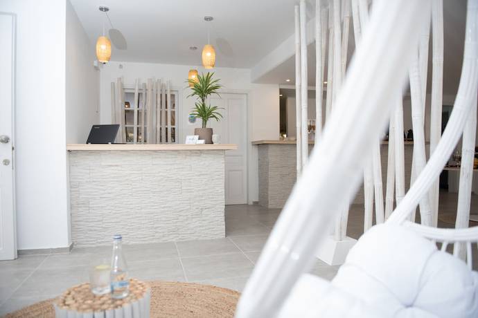 Imagen de los interiores del Hotel Mitos Village. Foto 18
