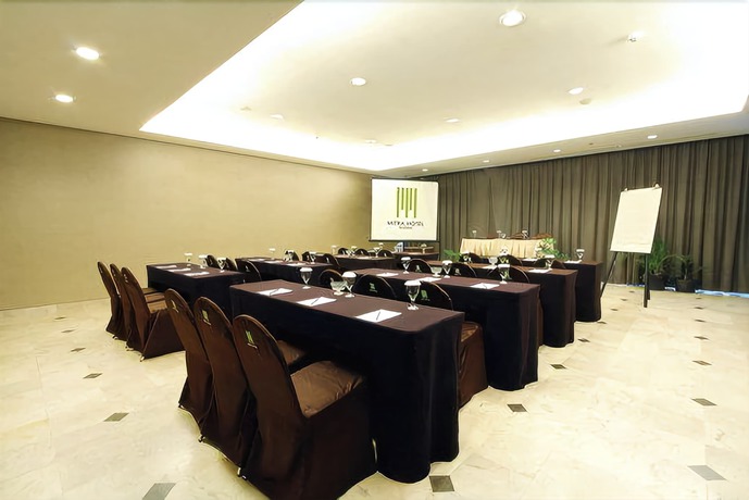 Imagen de los interiores del Hotel Mitra Bandung. Foto 16