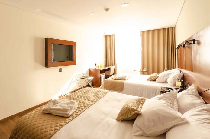 Imagen de la habitación del Hotel Mitru Sur. Foto 17