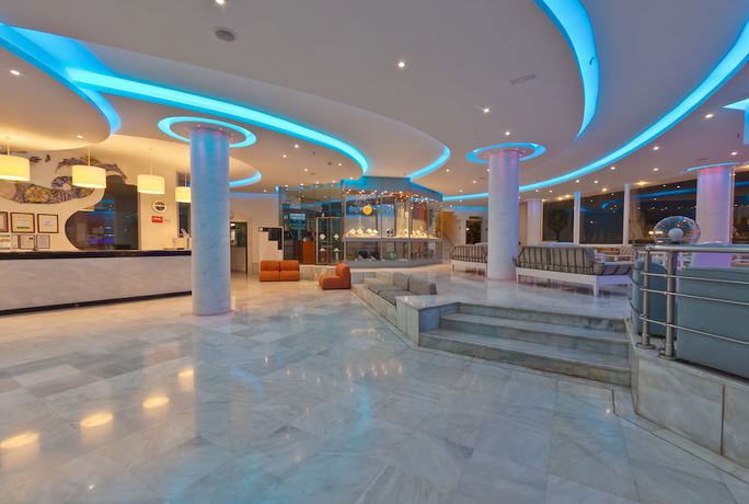 Imagen de los interiores del Hotel Mitsis Bali Paradise. Foto 20
