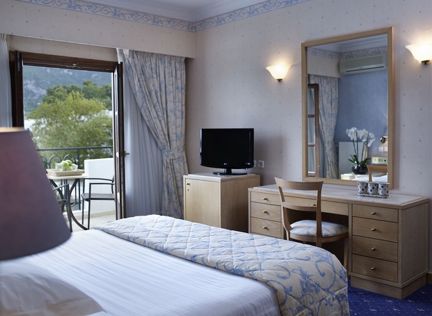 Imagen de la habitación del Hotel Mitsis Galini. Foto 2