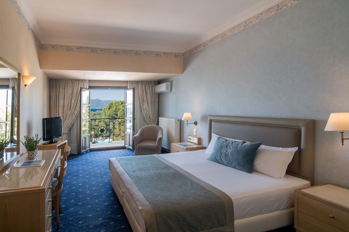 Imagen de la habitación del Hotel Mitsis Galini. Foto 12