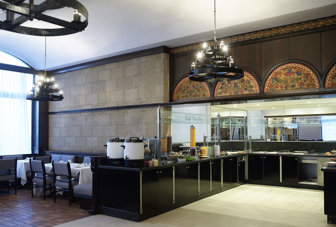 Imagen del bar/restaurante del Hotel Mitsis La Vita Beach. Foto 7