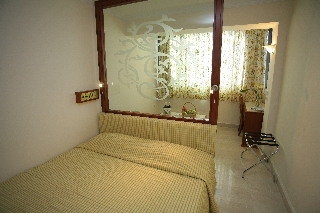 Imagen de la habitación del Hotel Mitsis La vita. Foto 7