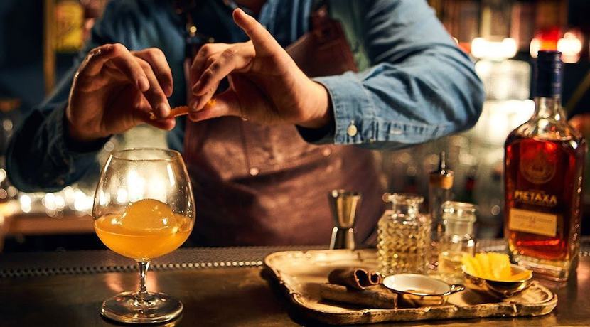 Imagen del bar/restaurante del Hotel Mitsis N'U Piraeus Port. Foto 3