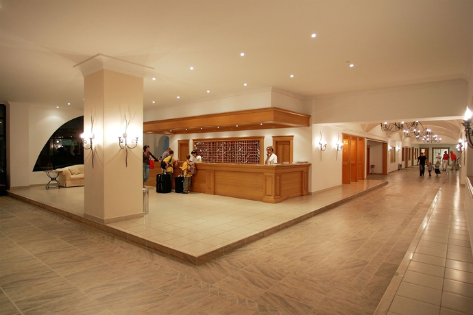 Imagen de los interiores del Hotel Mitsis Norida. Foto 12