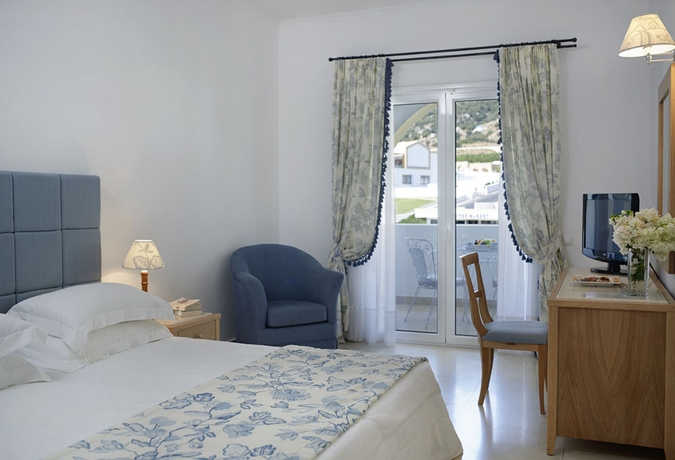 Imagen de la habitación del Hotel Mitsis Norida. Foto 11