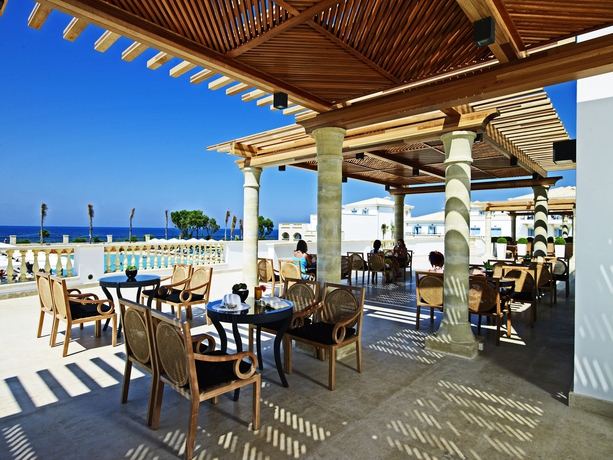 Imagen de los exteriores del Hotel Mitsis Selection Laguna. Foto 10