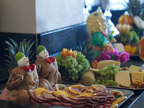 Imagen del bar/restaurante del Hotel Mitsis Summer Palace. Foto 2