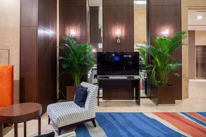 Imagen de los interiores del Hotel Mitsui Garden Hiroshima. Foto 17