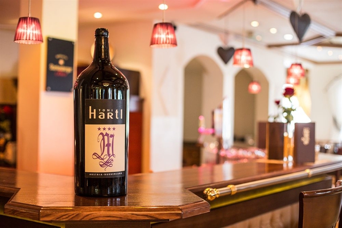 Imagen del bar/restaurante del Hotel Mittagskogel Pitztal. Foto 4