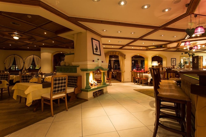 Imagen del bar/restaurante del Hotel Mittagskogel Pitztal. Foto 7